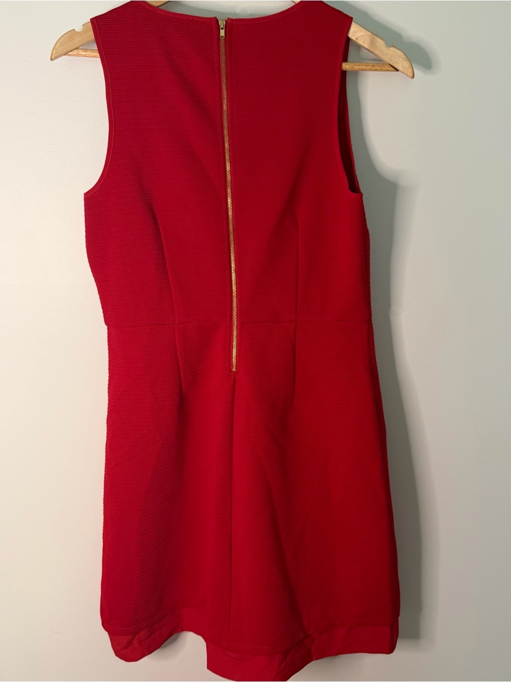 The Limited Classic Cocktail Sleeveless Textured Sheath Dress Women’s Medium Red - Picture 3 of 5